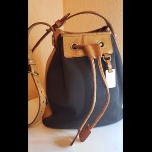 Dooney & Bourke